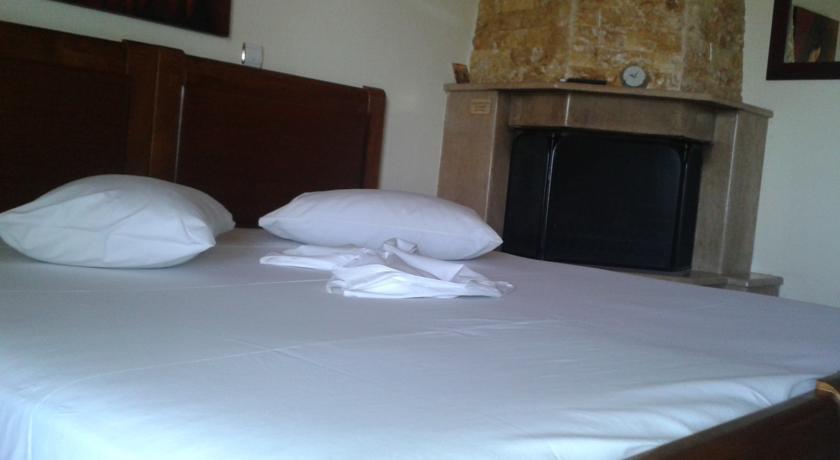 Guesthouse Adonis Káto Loutrákion Cameră foto